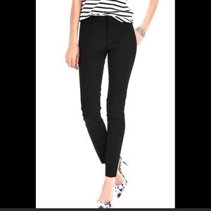 Brand new with tags; Dark Navy;Sloan fit; Stretch Fabric.